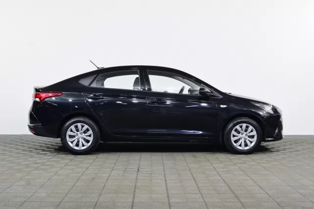 Hyundai Solaris 2022