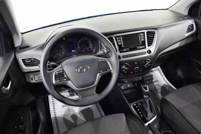 Hyundai Solaris 2022