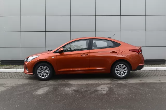 Hyundai Solaris 2022
