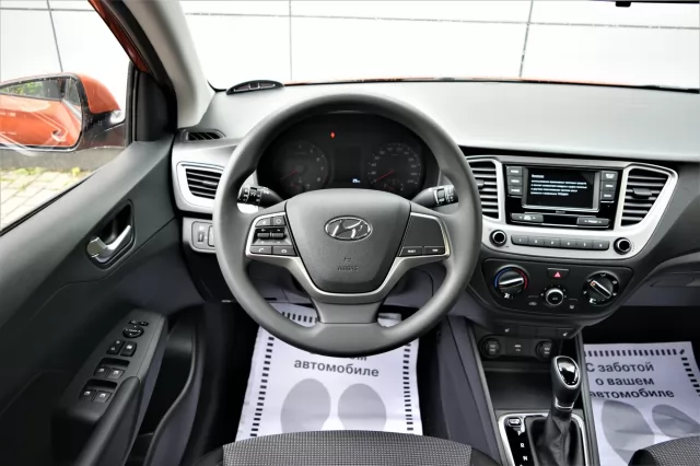 Hyundai Solaris 2022