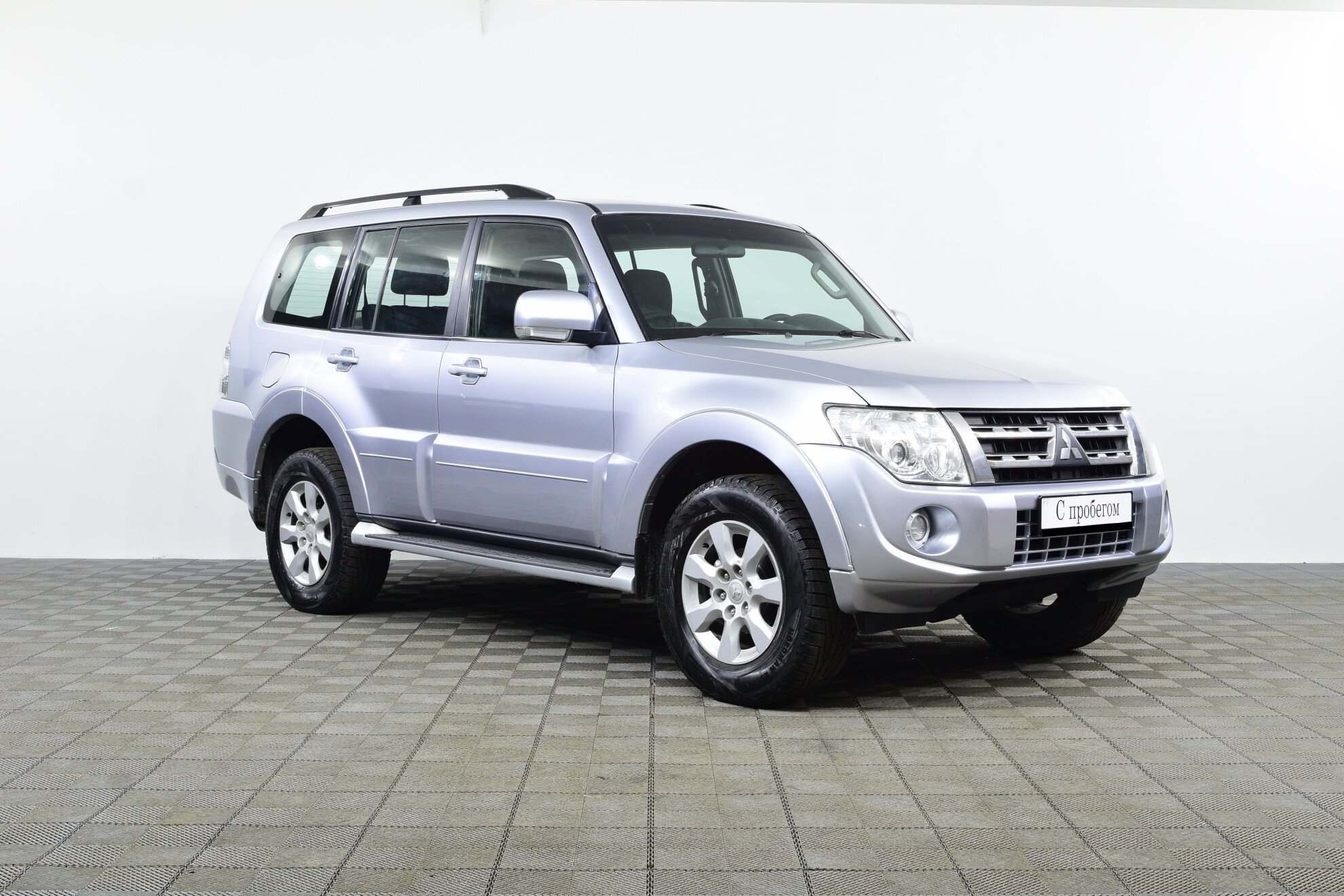 Mitsubishi Pajero 2012