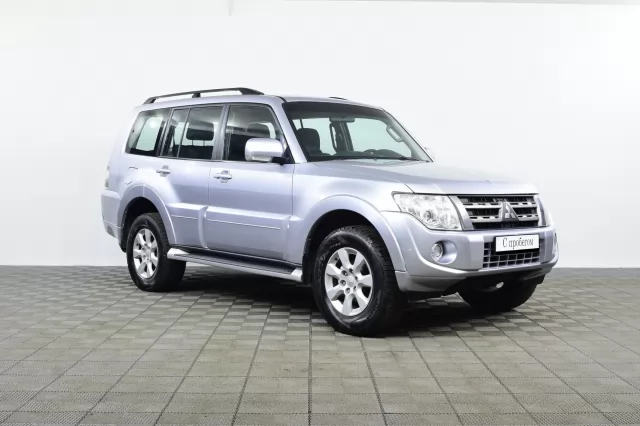 Mitsubishi Pajero 2012