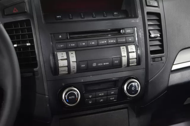 Mitsubishi Pajero 2012