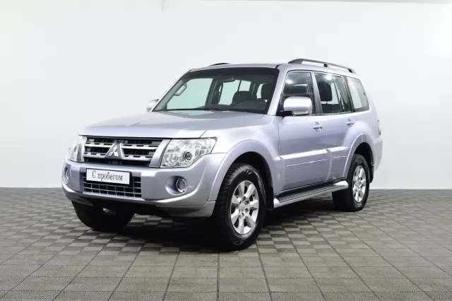 Mitsubishi Pajero 2012
