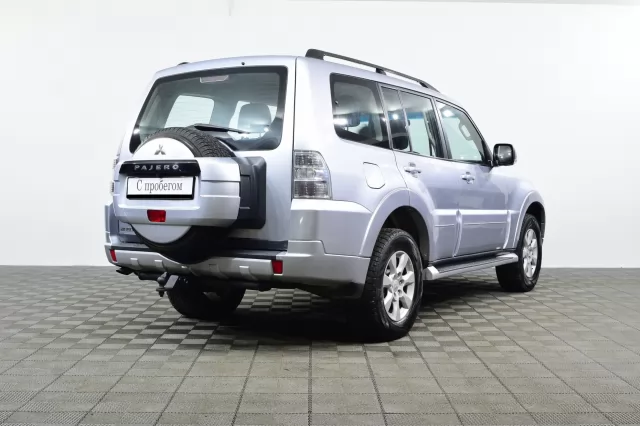Mitsubishi Pajero 2012