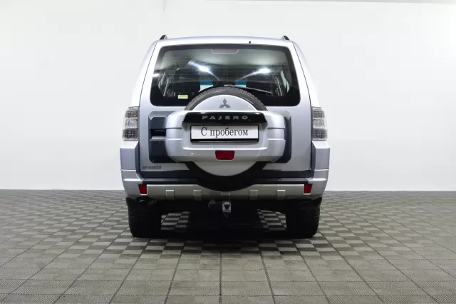 Mitsubishi Pajero 2012