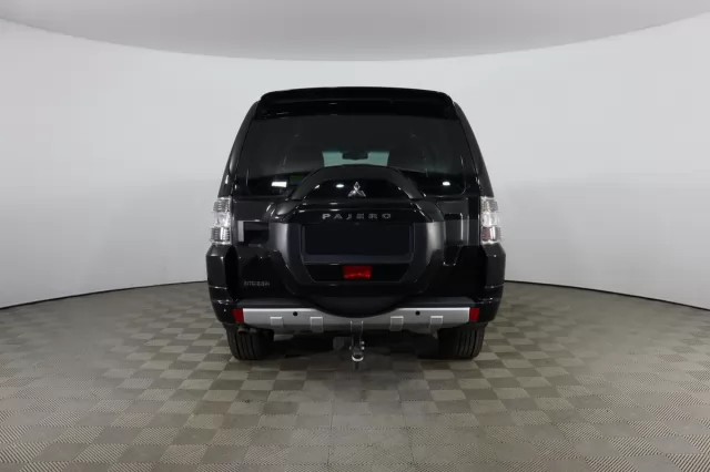 Mitsubishi Pajero 2020