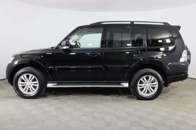 Mitsubishi Pajero 2020