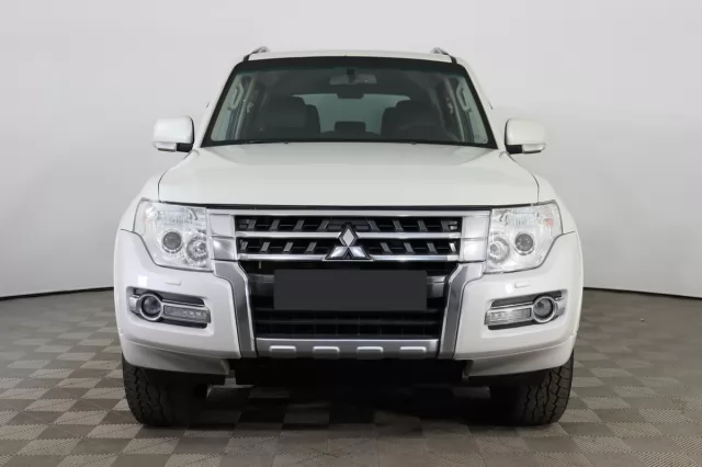 Mitsubishi Pajero 2021