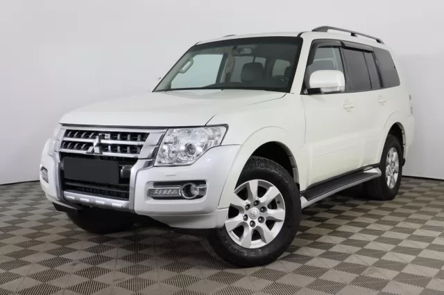 Mitsubishi Pajero 2021