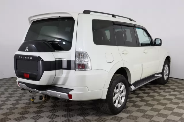 Mitsubishi Pajero 2021