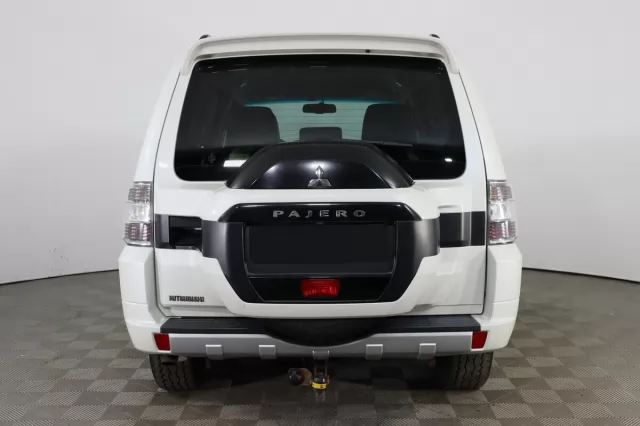 Mitsubishi Pajero 2021