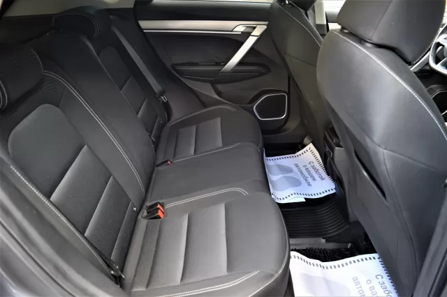Geely Coolray 2021