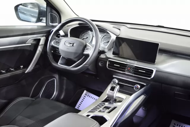Geely Coolray 2021