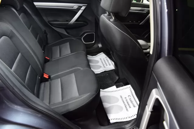 Geely Coolray 2021