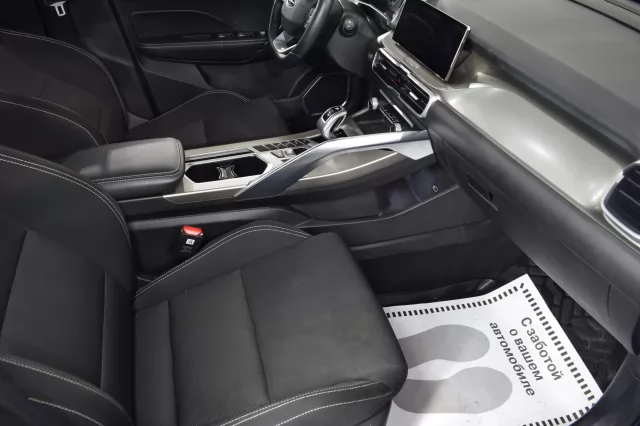 Geely Coolray 2021