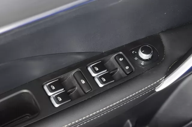 Geely Coolray 2021