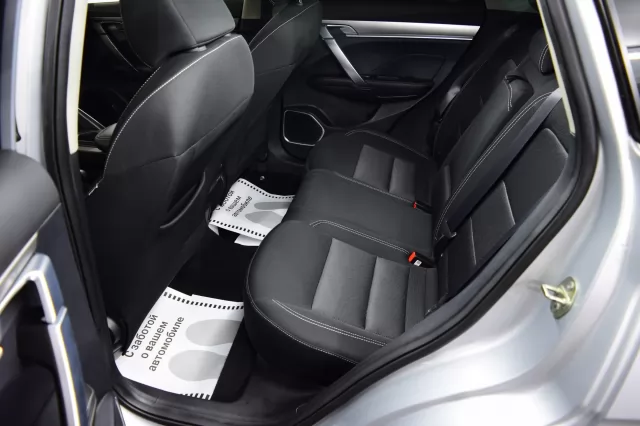 Geely Coolray 2021