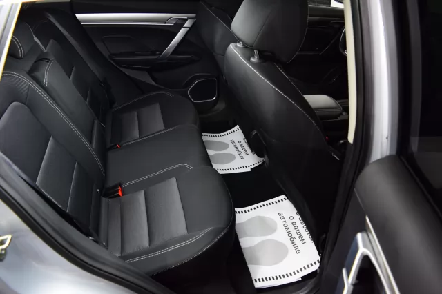 Geely Coolray 2021