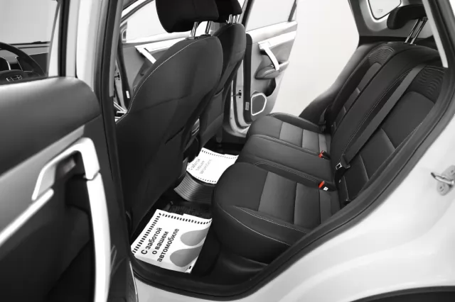 Geely Coolray 2021