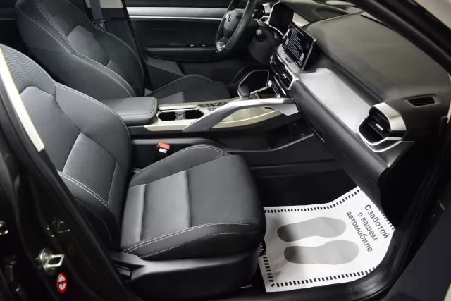 Geely Coolray 2021