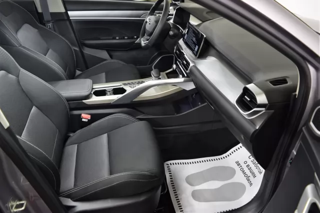 Geely Coolray 2021