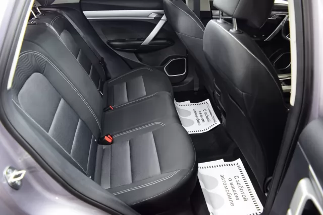 Geely Coolray 2021