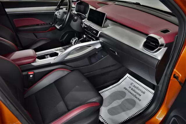 Geely Coolray 2021