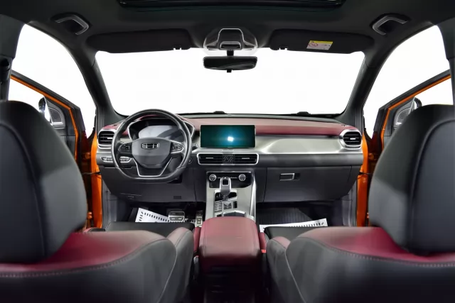 Geely Coolray 2021