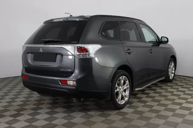 Mitsubishi Outlander 2014