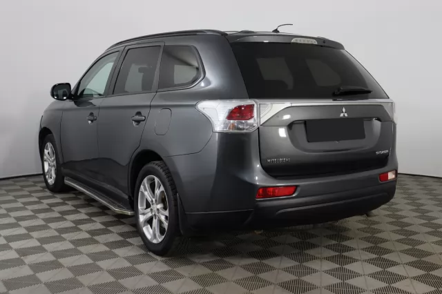 Mitsubishi Outlander 2014