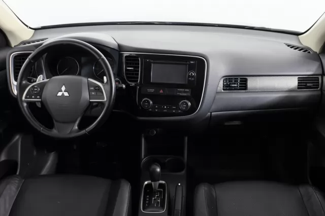 Mitsubishi Outlander 2014