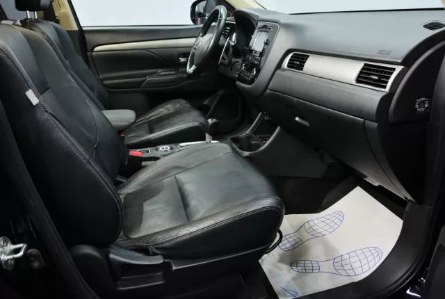 Mitsubishi Outlander 2014