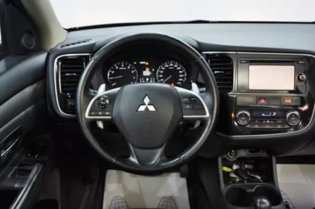 Mitsubishi Outlander 2014