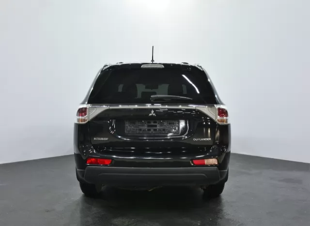 Mitsubishi Outlander 2014
