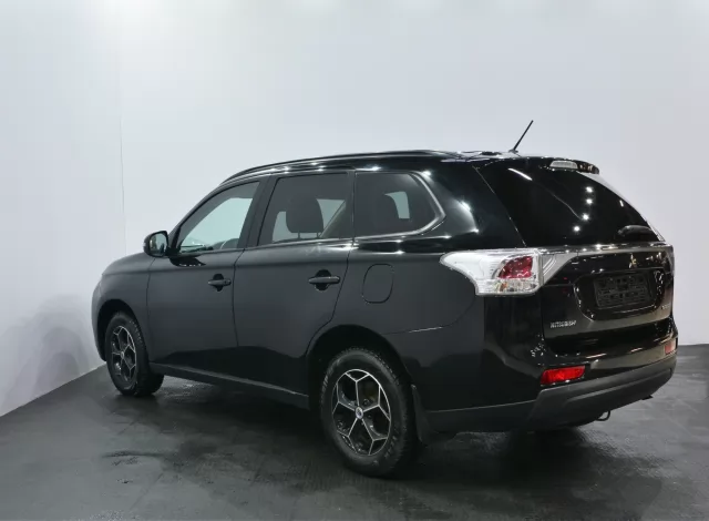 Mitsubishi Outlander 2014