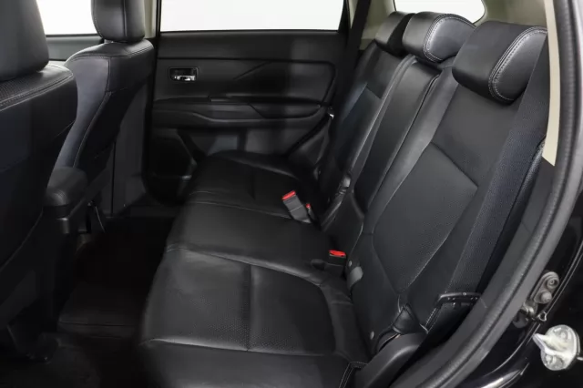 Mitsubishi Outlander 2013