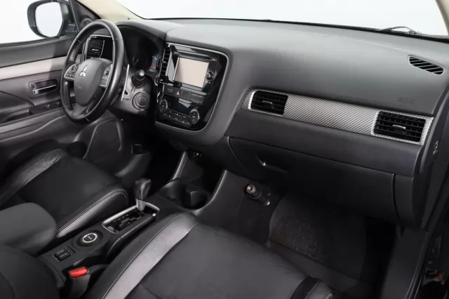 Mitsubishi Outlander 2013