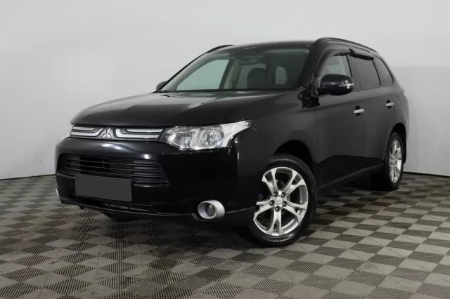 Mitsubishi Outlander 2013