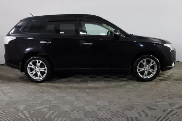 Mitsubishi Outlander 2013