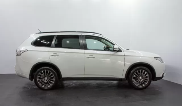 Mitsubishi Outlander 2012
