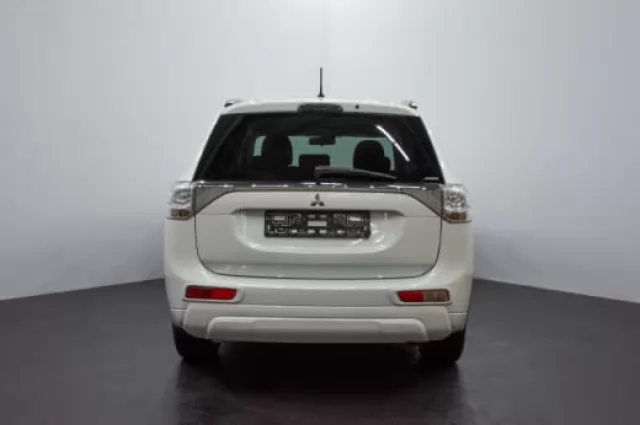 Mitsubishi Outlander 2012