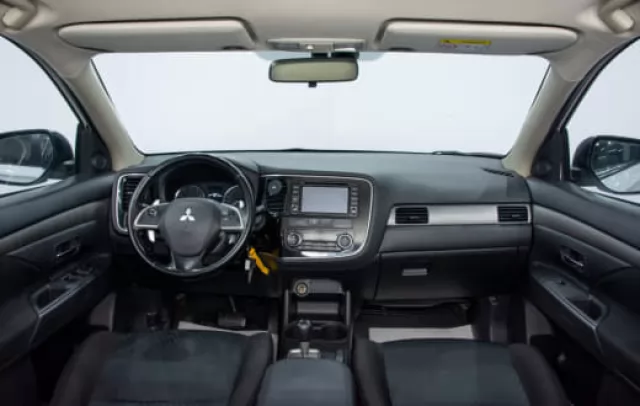 Mitsubishi Outlander 2012