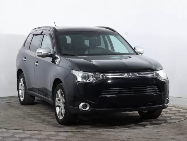 Mitsubishi Outlander 2014