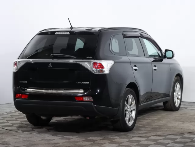 Mitsubishi Outlander 2014