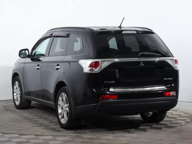Mitsubishi Outlander 2014