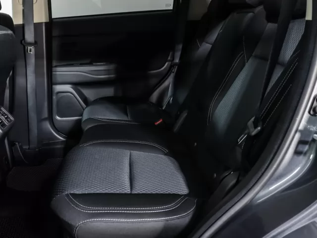 Mitsubishi Outlander 2016