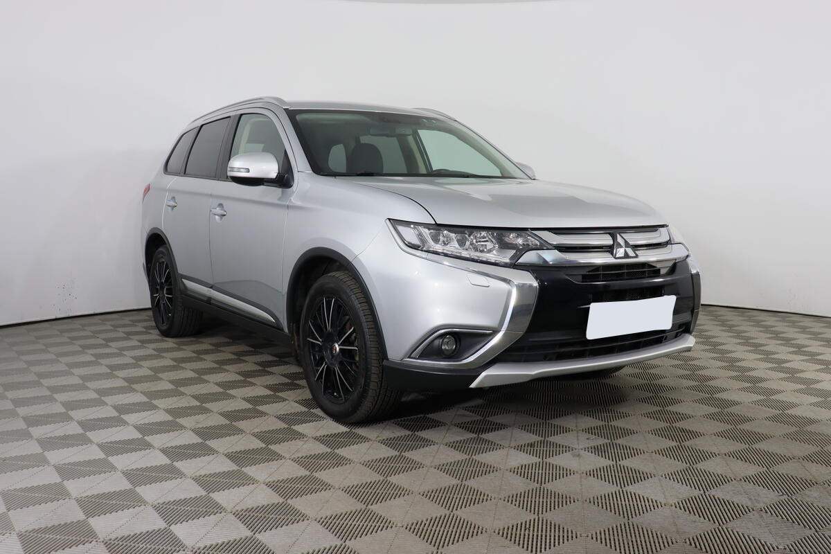 Mitsubishi Outlander 2015