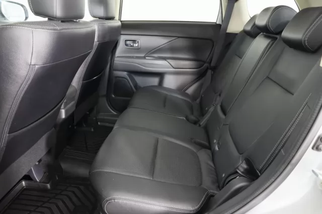 Mitsubishi Outlander 2015