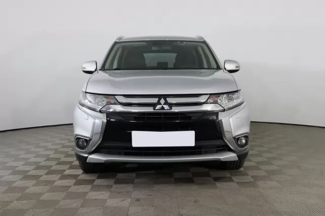 Mitsubishi Outlander 2015